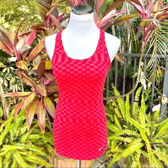 Nike Dri Fit G87 Fitted Tank - Picture 2 of 8